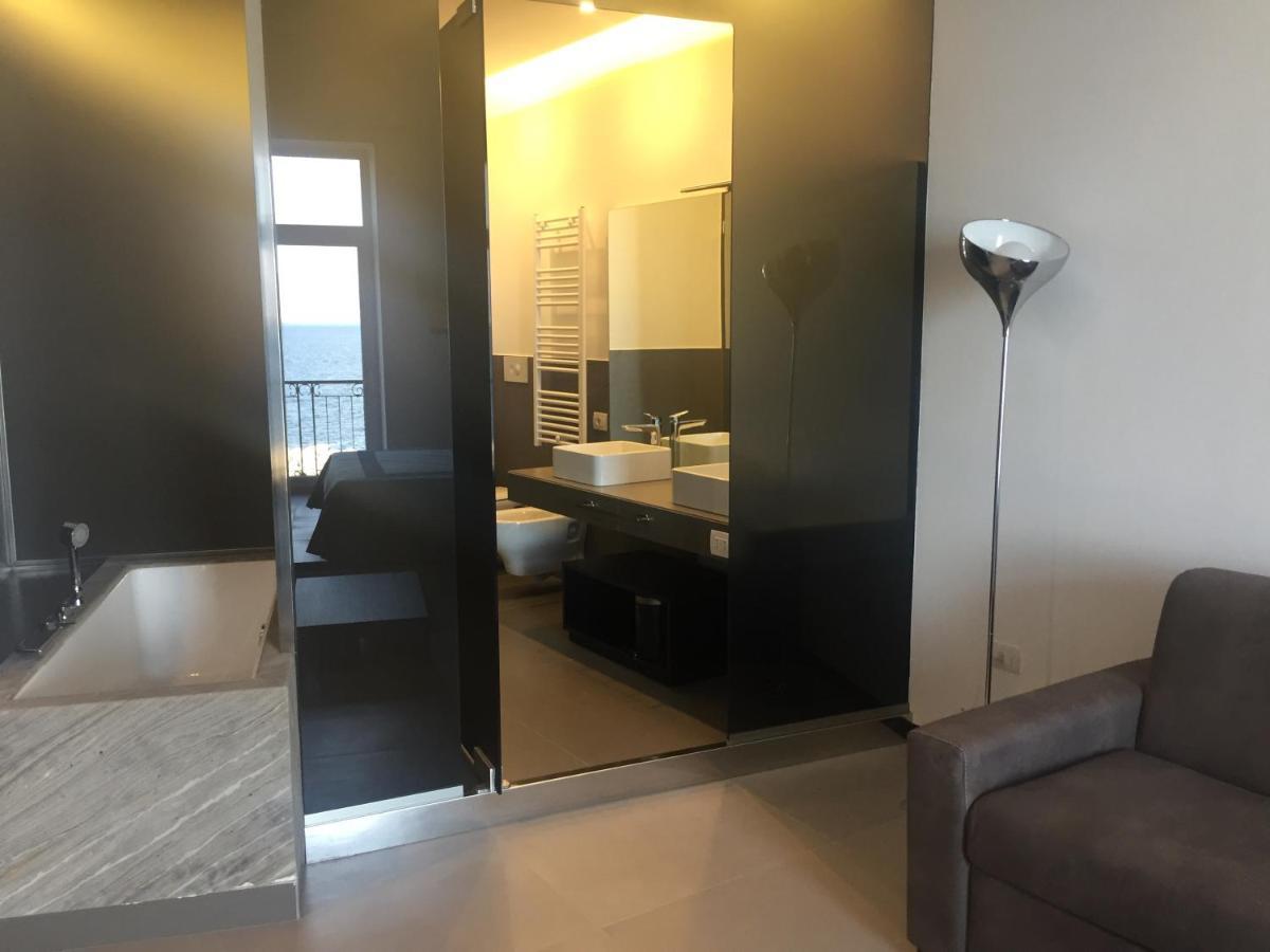 Residenza Santa Lu B&B Napoli Phòng bức ảnh